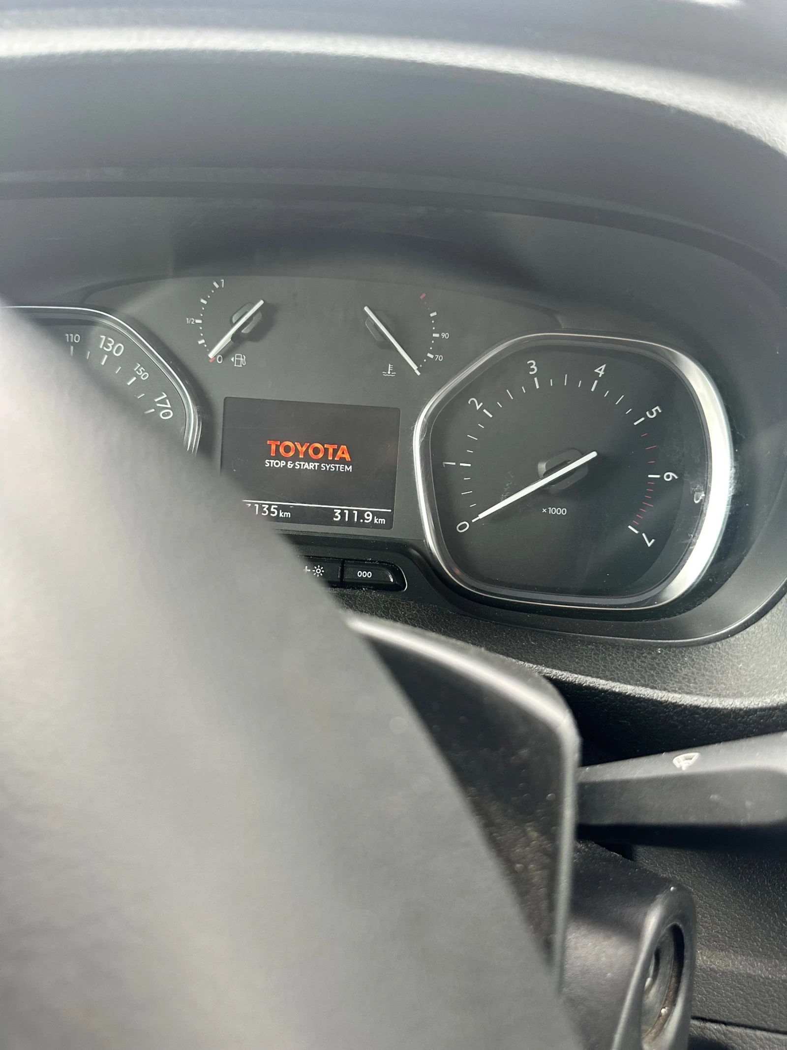 Toyota Proace 2.0 - изображение 8