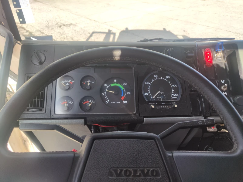 Volvo Fl FLC, снимка 9 - Камиони - 51783222