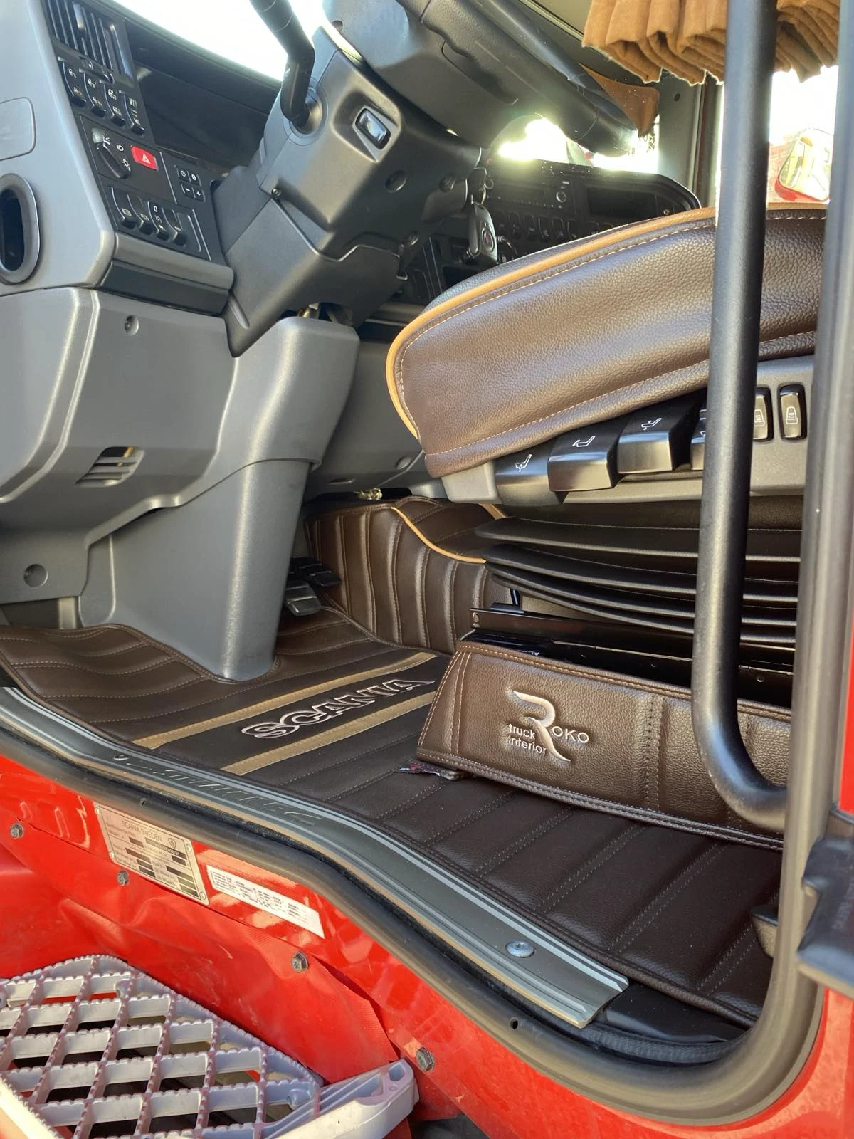 Scania R 450 MEGA, снимка 16 - Камиони - 56660561