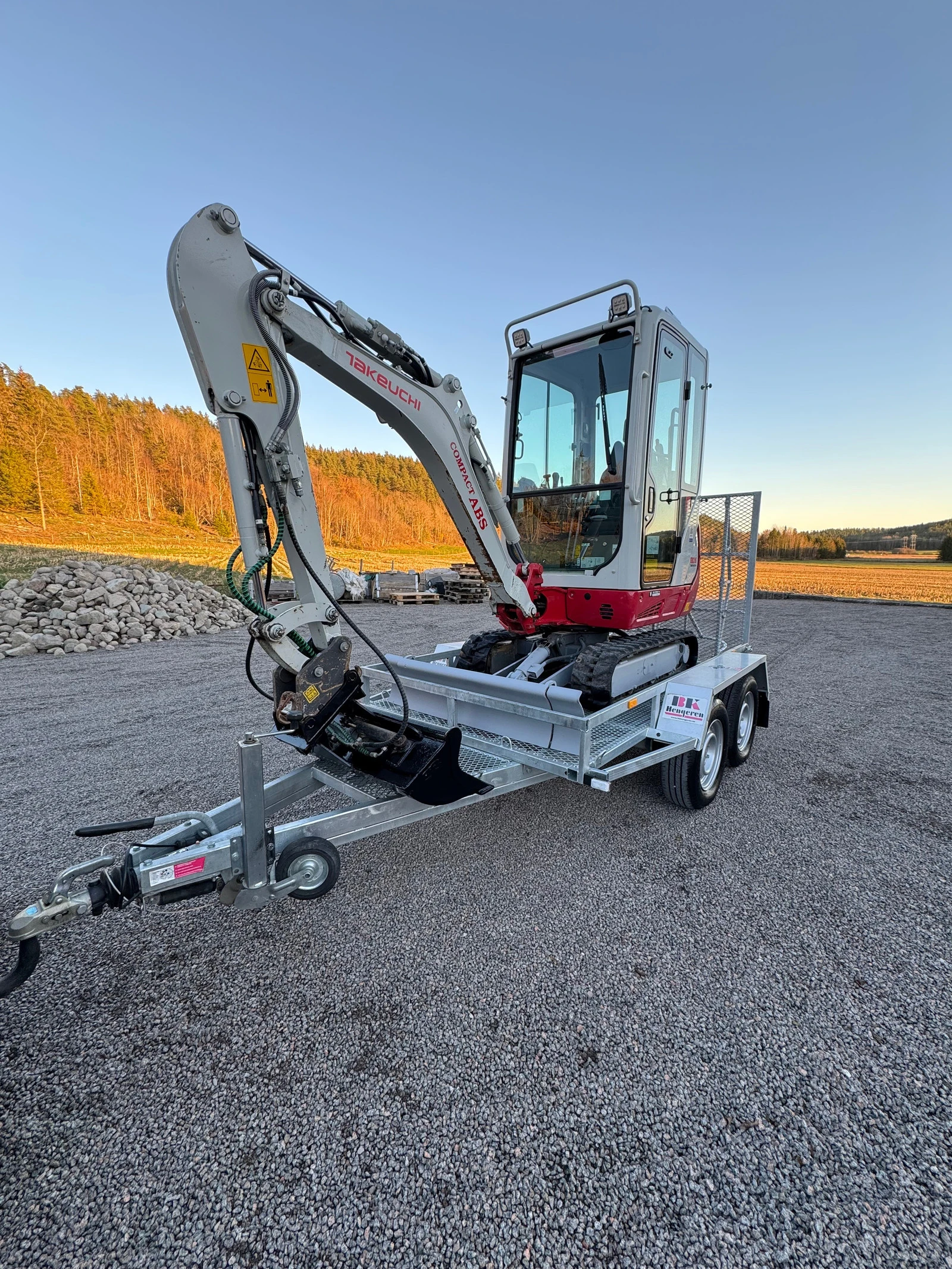 ����� Takeuchi TB216A | Mobile.bg � ����������� 8