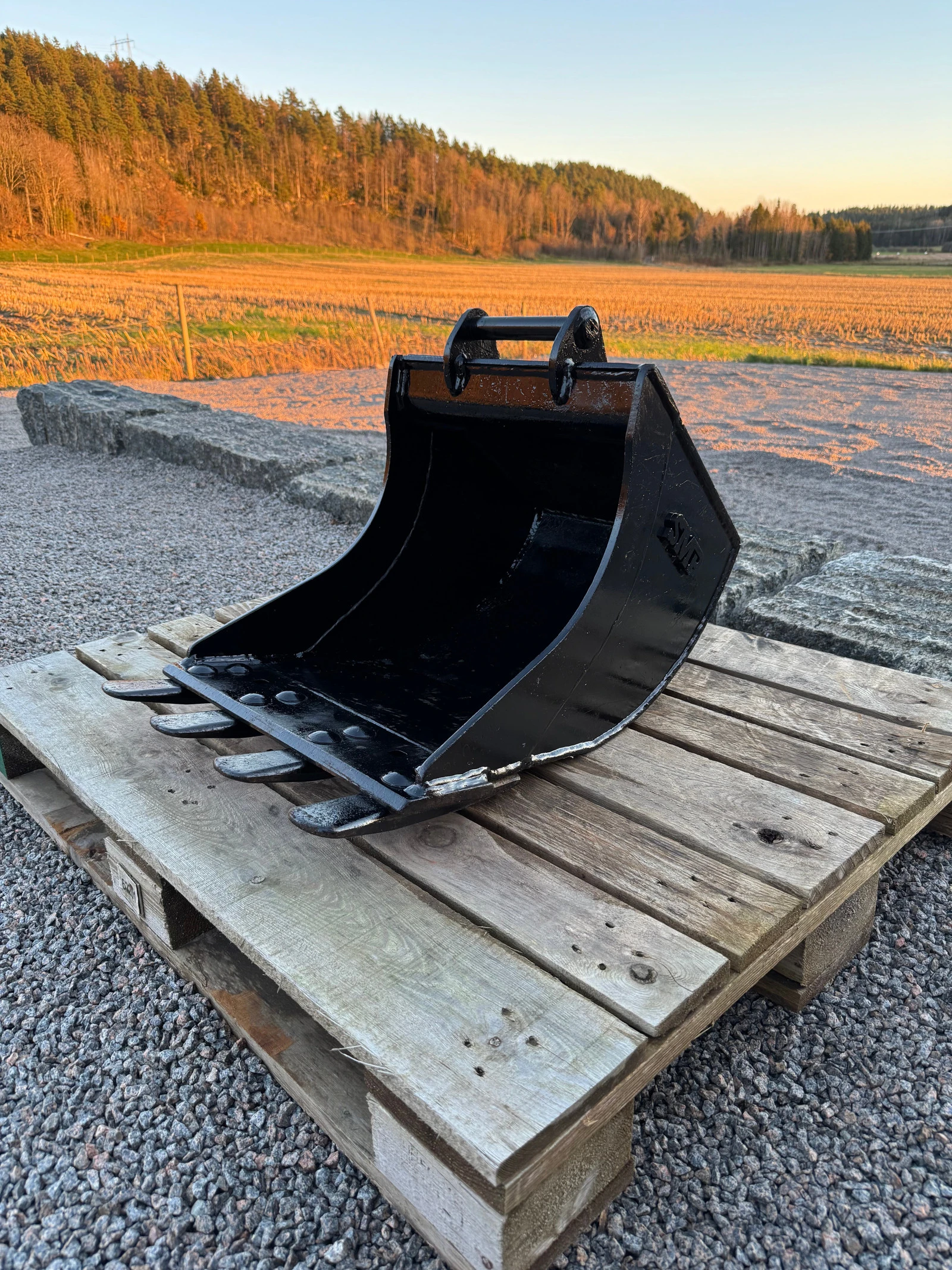 ����� Takeuchi TB216A | Mobile.bg � ����������� 17