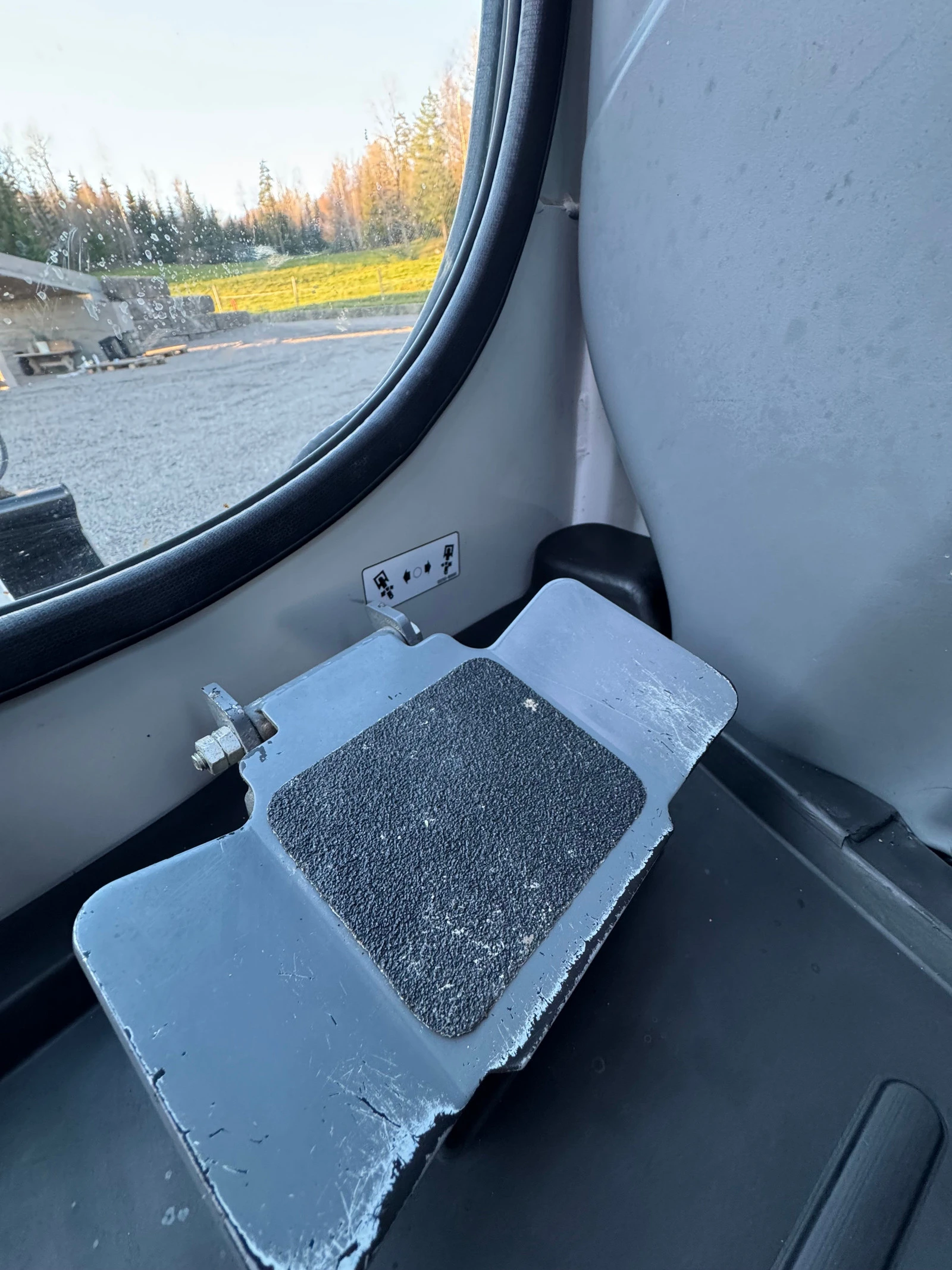 ����� Takeuchi TB216A | Mobile.bg � ����������� 4