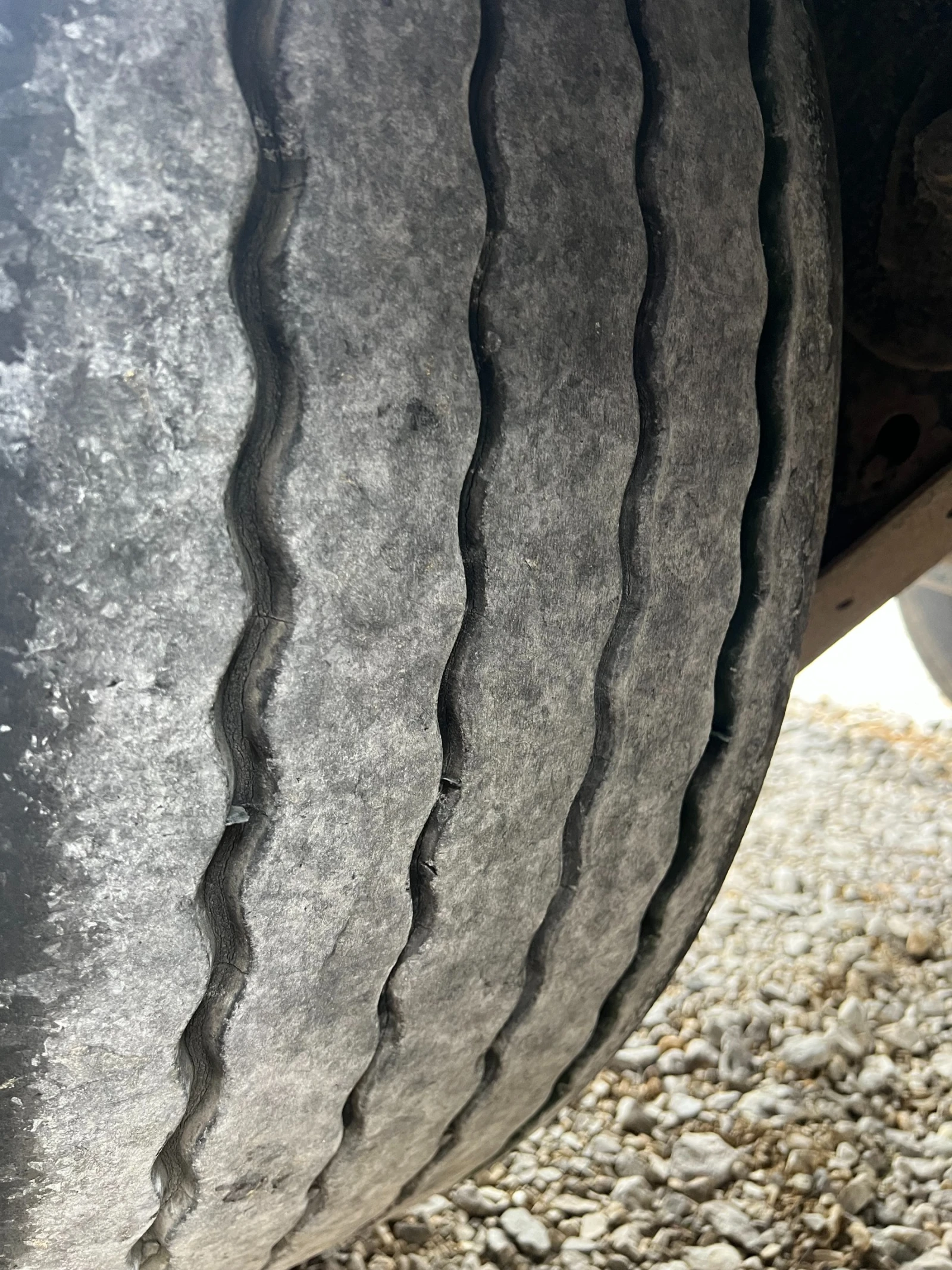 Полуремарке Schwarzmuller 6230кг, 28м3, ALCOA, боге, снимка 11 - Ремаркета - 53894747