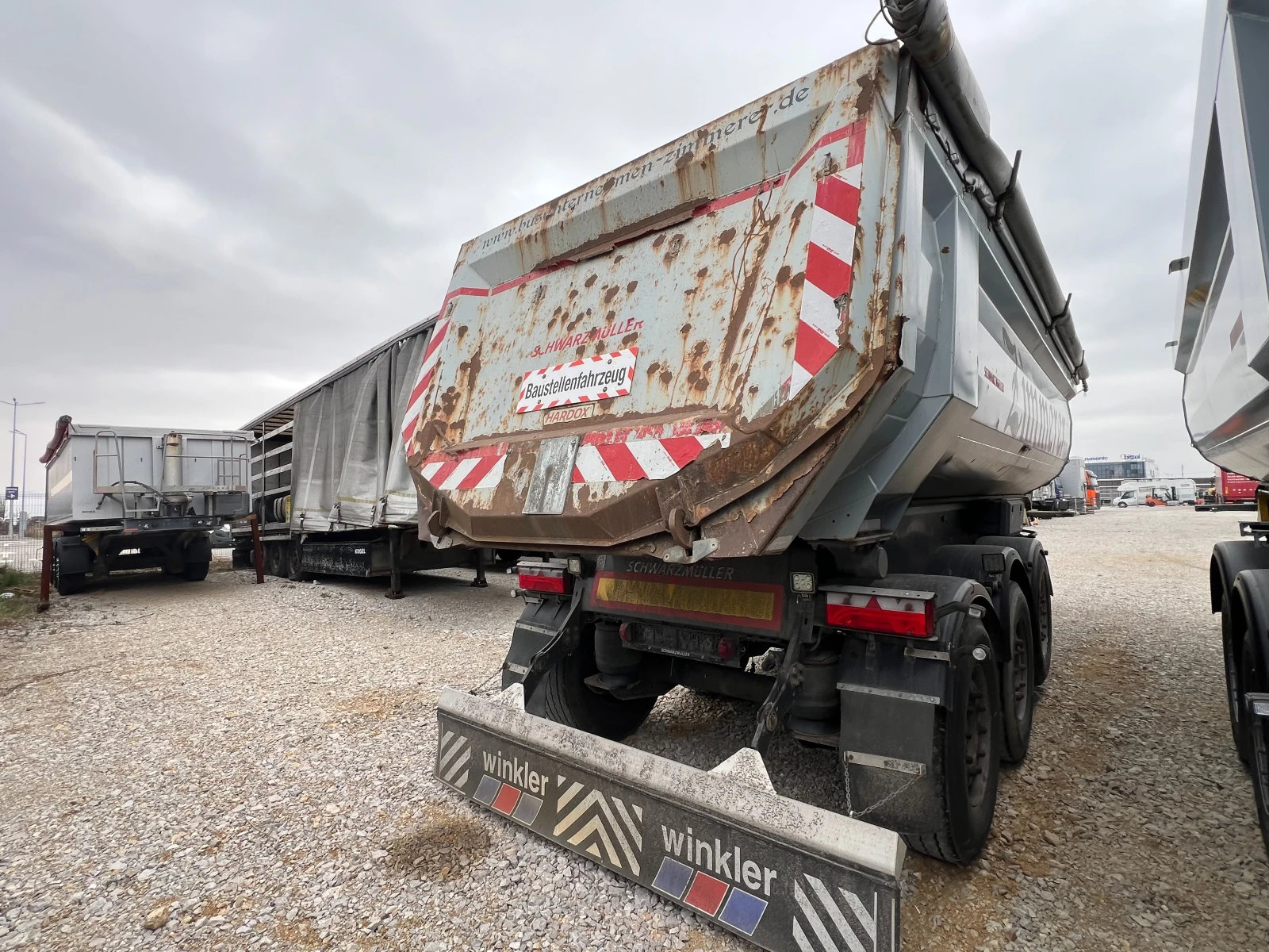 Полуремарке Schwarzmuller 6230кг, 28м3, ALCOA, боге, снимка 6 - Ремаркета - 53894747