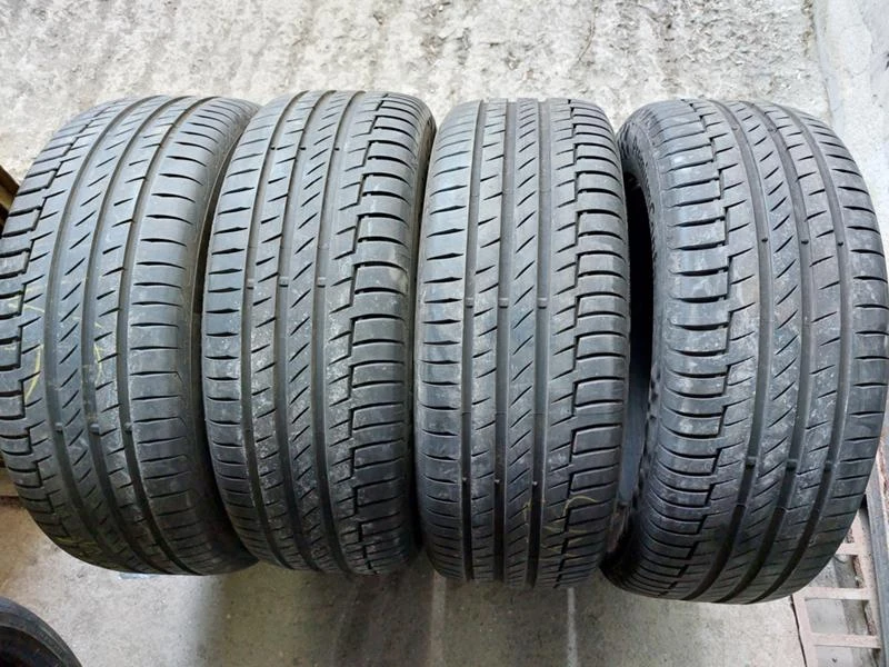 Гуми Летни 235/55R19, снимка 1 - Гуми и джанти - 36800909