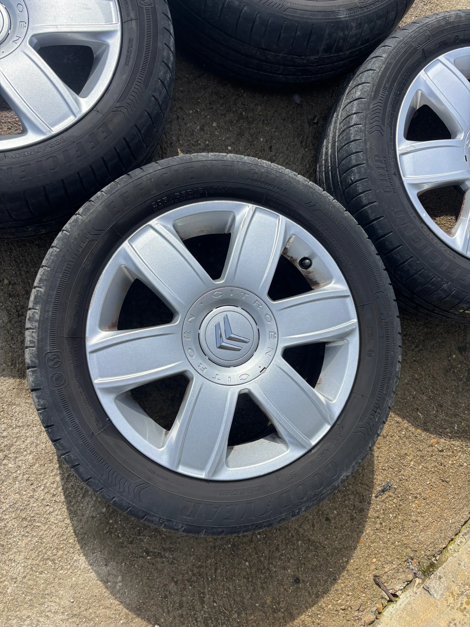 Гуми с джанти Goodyear 205/55R16, снимка 3 - Гуми и джанти - 53809682