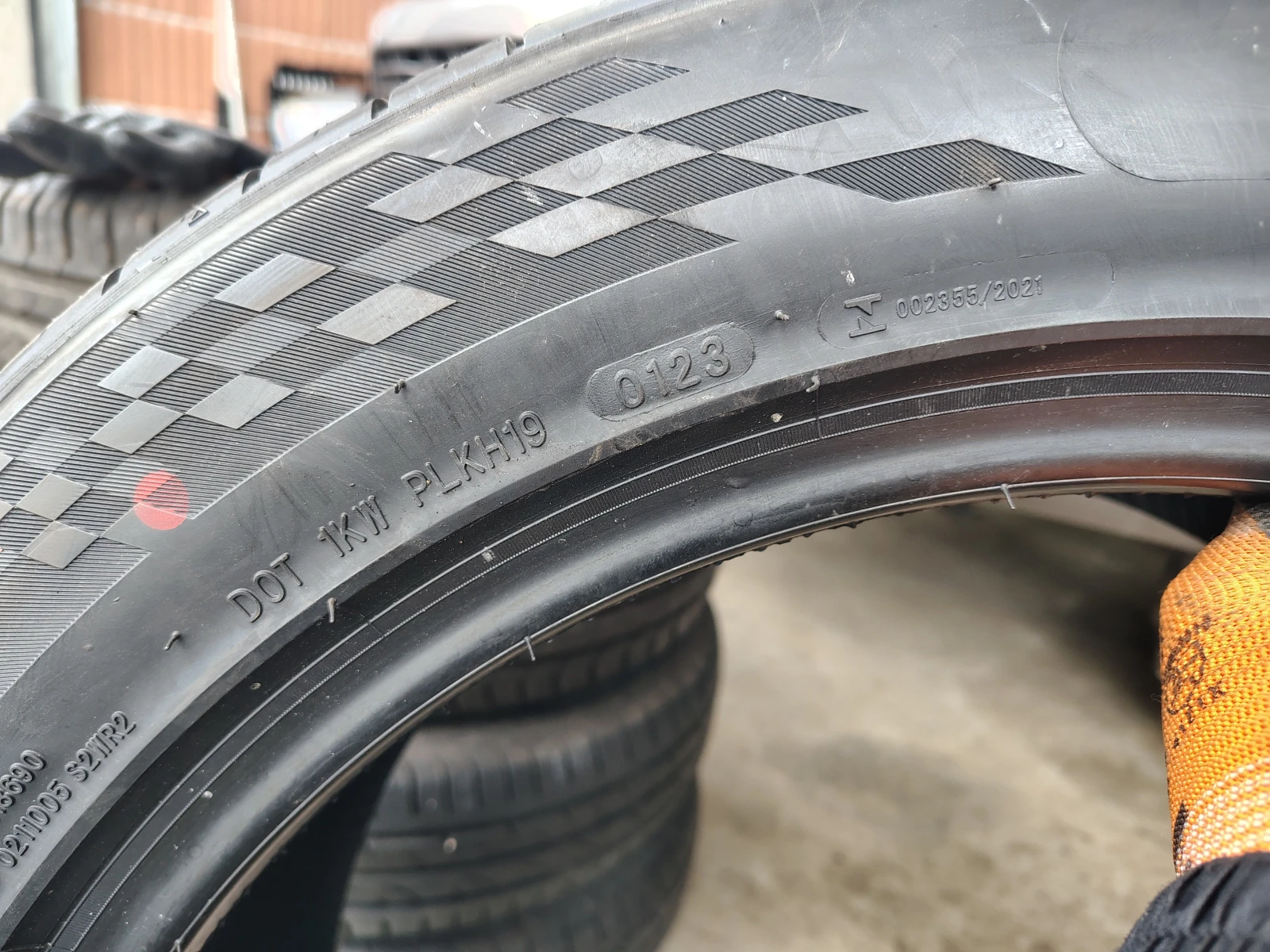 ���� 235/55R19 | Mobile.bg � ����������� 8