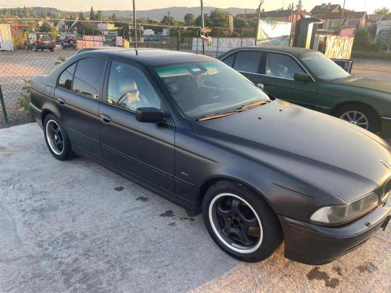 BMW 520 2.0, снимка 4 - Автомобили и джипове - 47292479