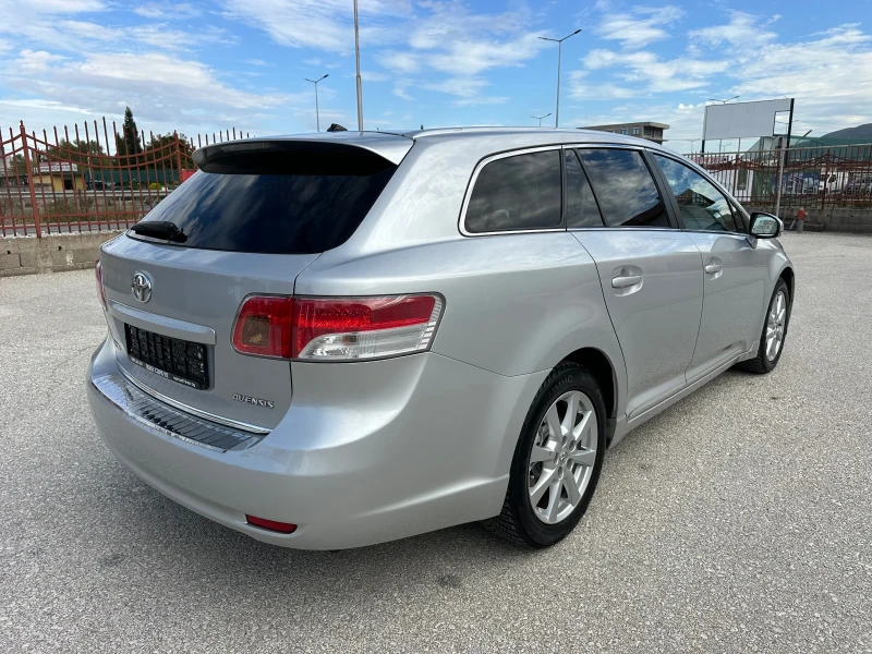 Toyota Avensis 2.2D4d/150кс/KEYLEs GO/EXECUTiVE/Навигация/Подгрев, снимка 5 - Автомобили и джипове - 47995754