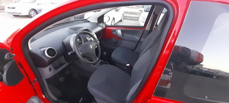 Peugeot 107 1.0i/климатик, снимка 5 - Автомобили и джипове - 48015704