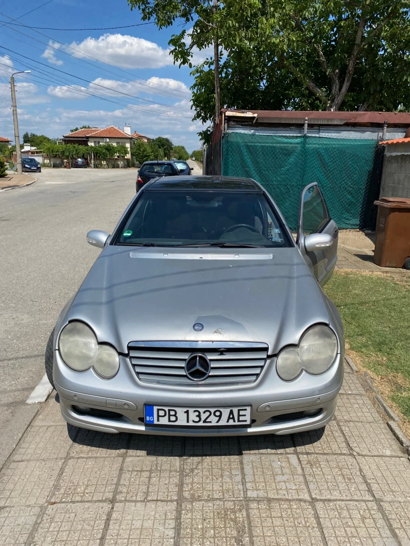 Mercedes-Benz C 220, снимка 1 - Автомобили и джипове - 48406789