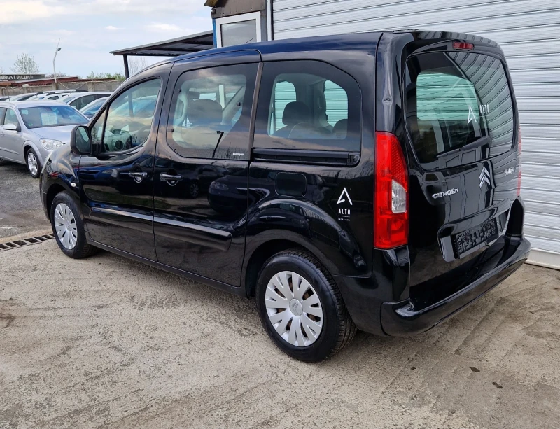 Citroen Berlingo 1.6HDI, снимка 4 - Автомобили и джипове - 49753325