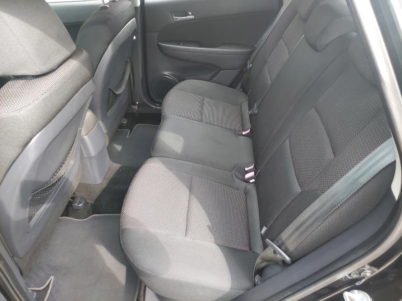 Hyundai I30 1, 4i LPG BRC, снимка 8 - Автомобили и джипове - 50240850