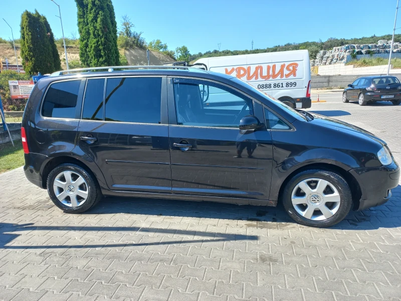 VW Touran 2.0, снимка 3 - Автомобили и джипове - 51449220