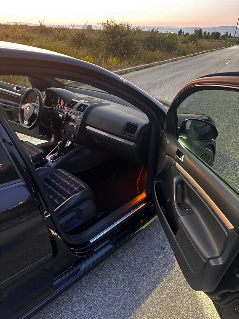 VW Golf Edition 30, снимка 14 - Автомобили и джипове - 52350280