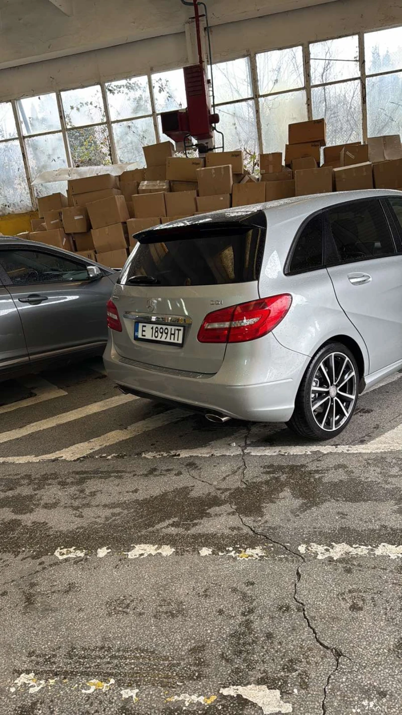 Mercedes-Benz B 220 AVTOMATIK, снимка 13 - Автомобили и джипове - 52393191