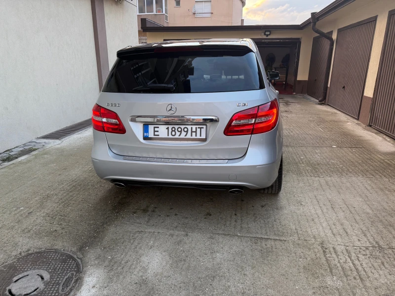 Mercedes-Benz B 220 AVTOMATIK, снимка 3 - Автомобили и джипове - 52393191