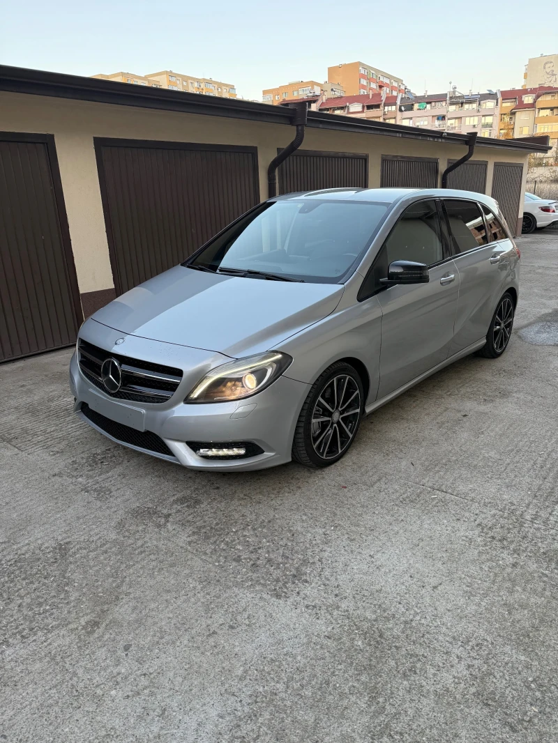 Mercedes-Benz B 220 AVTOMATIK, снимка 2 - Автомобили и джипове - 52393191