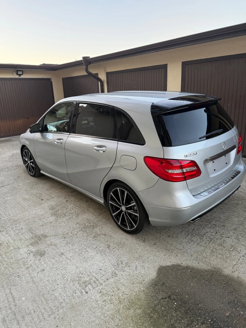 Mercedes-Benz B 220 AVTOMATIK, снимка 3 - Автомобили и джипове - 52393191