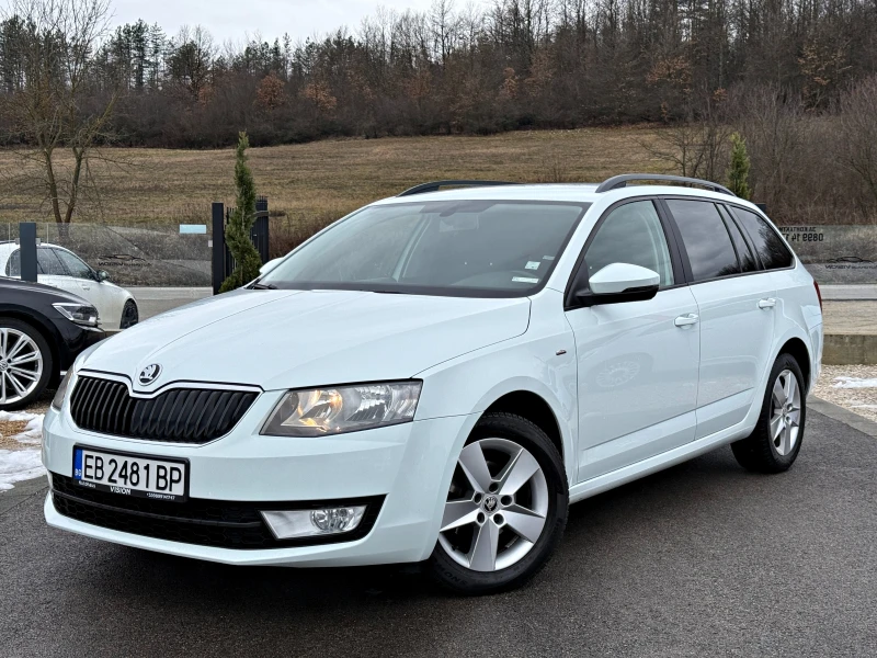 Skoda Octavia НАПЪЛНО ОБСЛУЖЕН * * * JOY* * * 110кс ПОДГРЕВ НАВИ, снимка 3 - Автомобили и джипове - 53053715