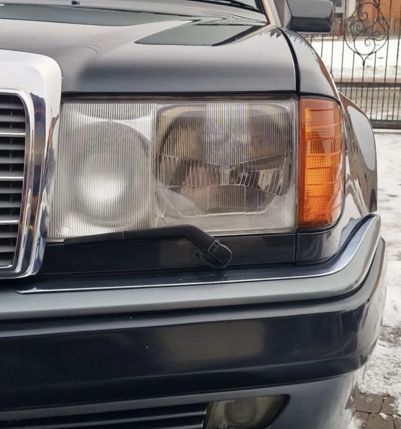 Mercedes-Benz 124 500E V8, снимка 2 - Автомобили и джипове - 53397119