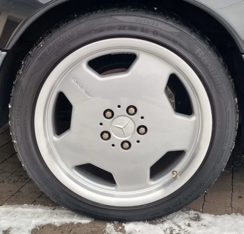 Mercedes-Benz 124 500E V8, снимка 7 - Автомобили и джипове - 53397119