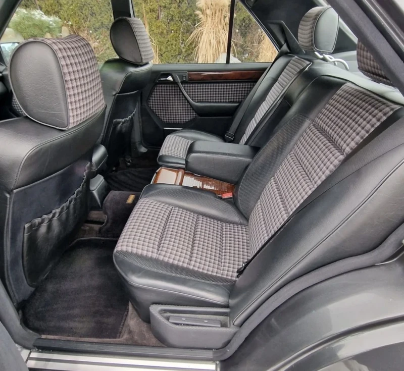 Mercedes-Benz 124 500E V8, снимка 10 - Автомобили и джипове - 53397119