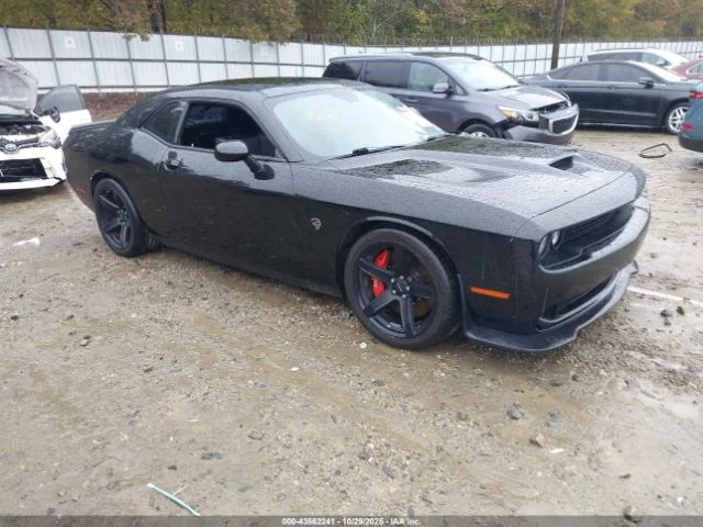 Dodge Challenger 6.2L V8 SUPERCHARGER 707HP