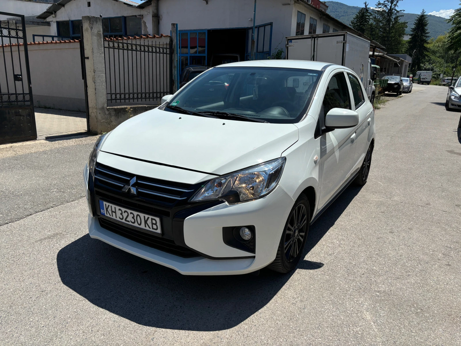 Mitsubishi Space star 1.0 Euro6 - изображение 2