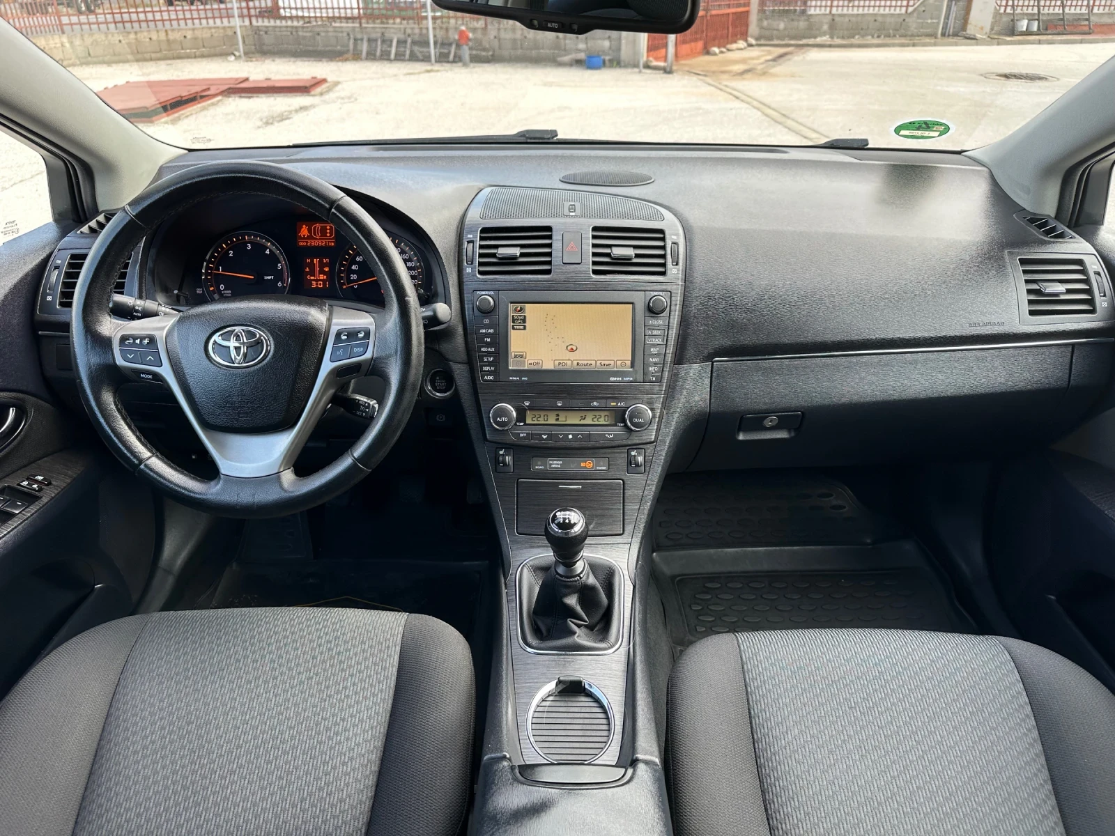 Toyota Avensis 2.2D4d/150кс/KEYLEs GO/EXECUTiVE/Навигация/Подгрев - изображение 8