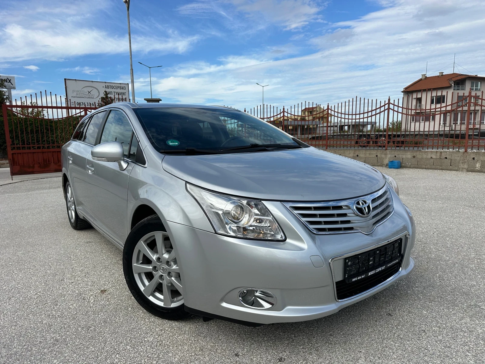 Toyota Avensis 2.2D4d/150кс/KEYLEs GO/EXECUTiVE/Навигация/Подгрев - изображение 2