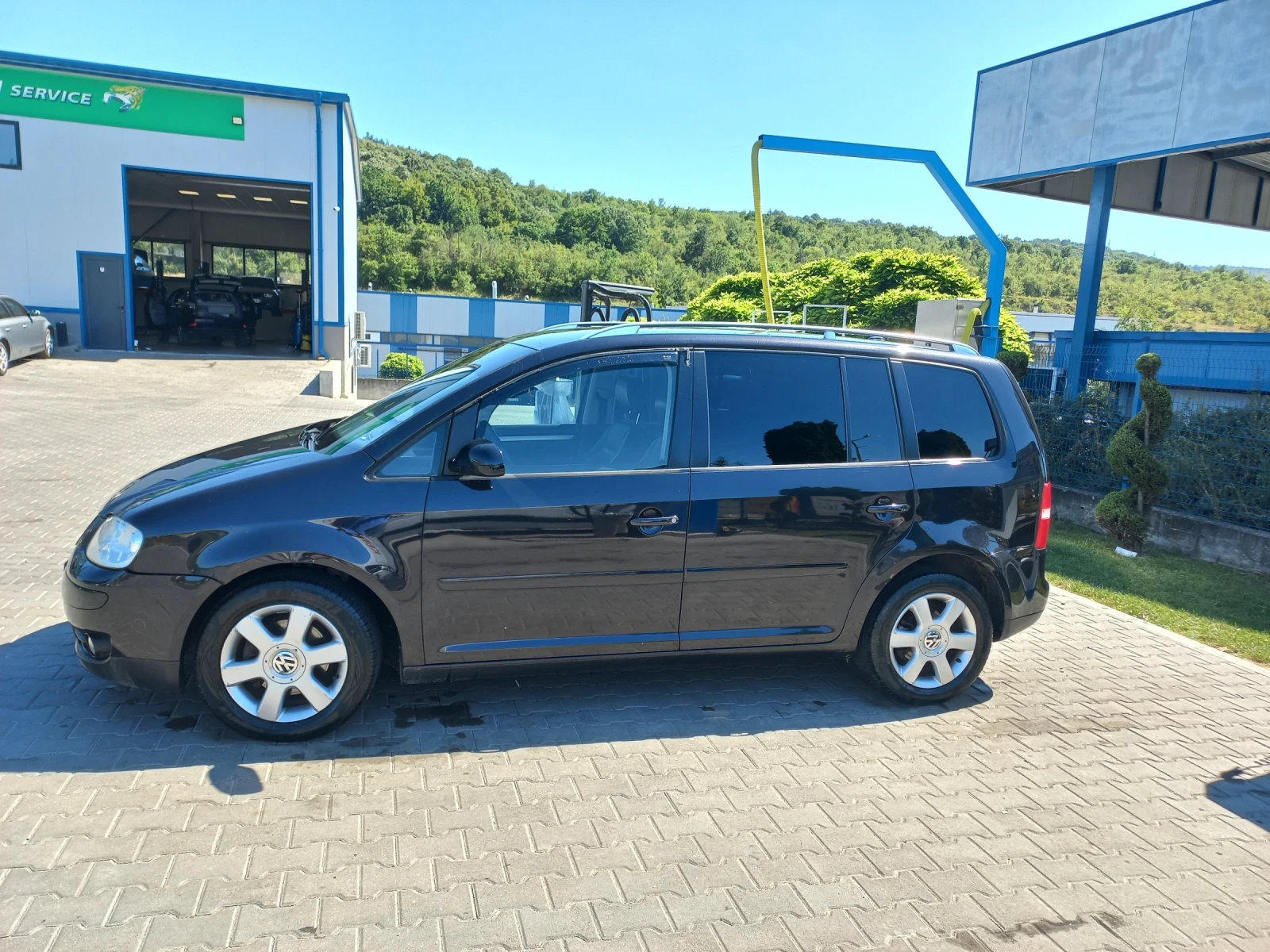VW Touran 2.0 - изображение 4