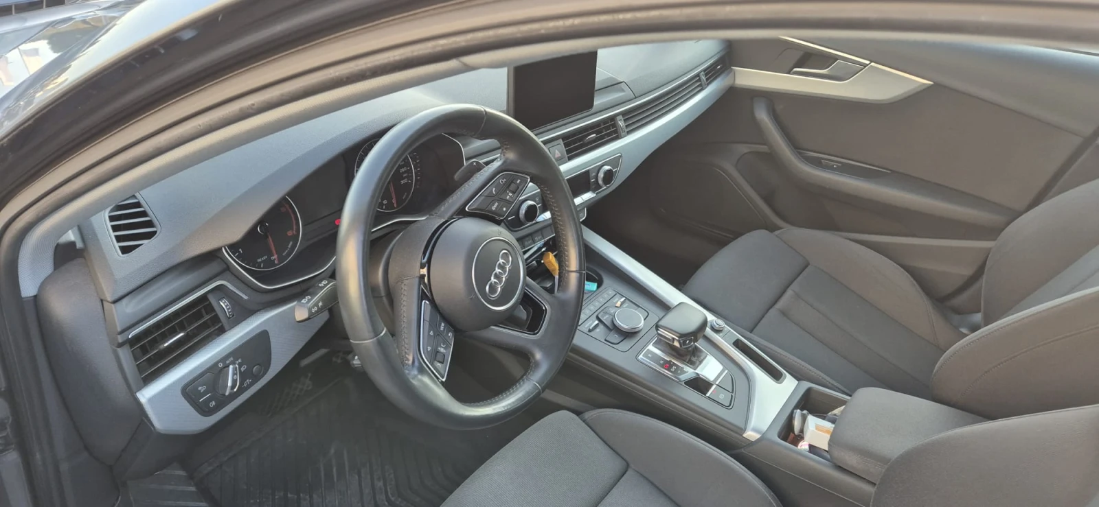 Audi A4 35 TDi S line Edition - изображение 5