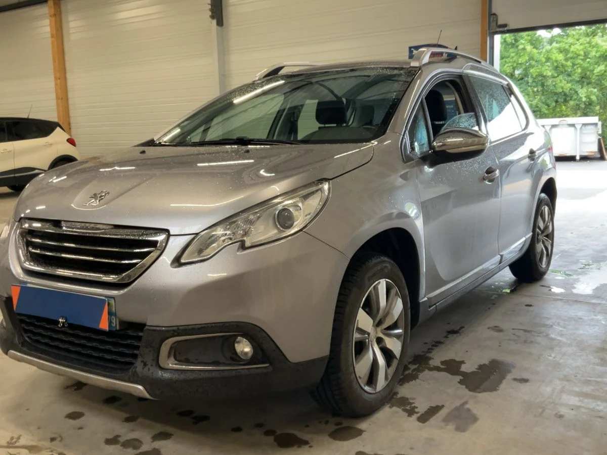 Peugeot 2008 1.2 PureTech Allure EURO 6 - изображение 2