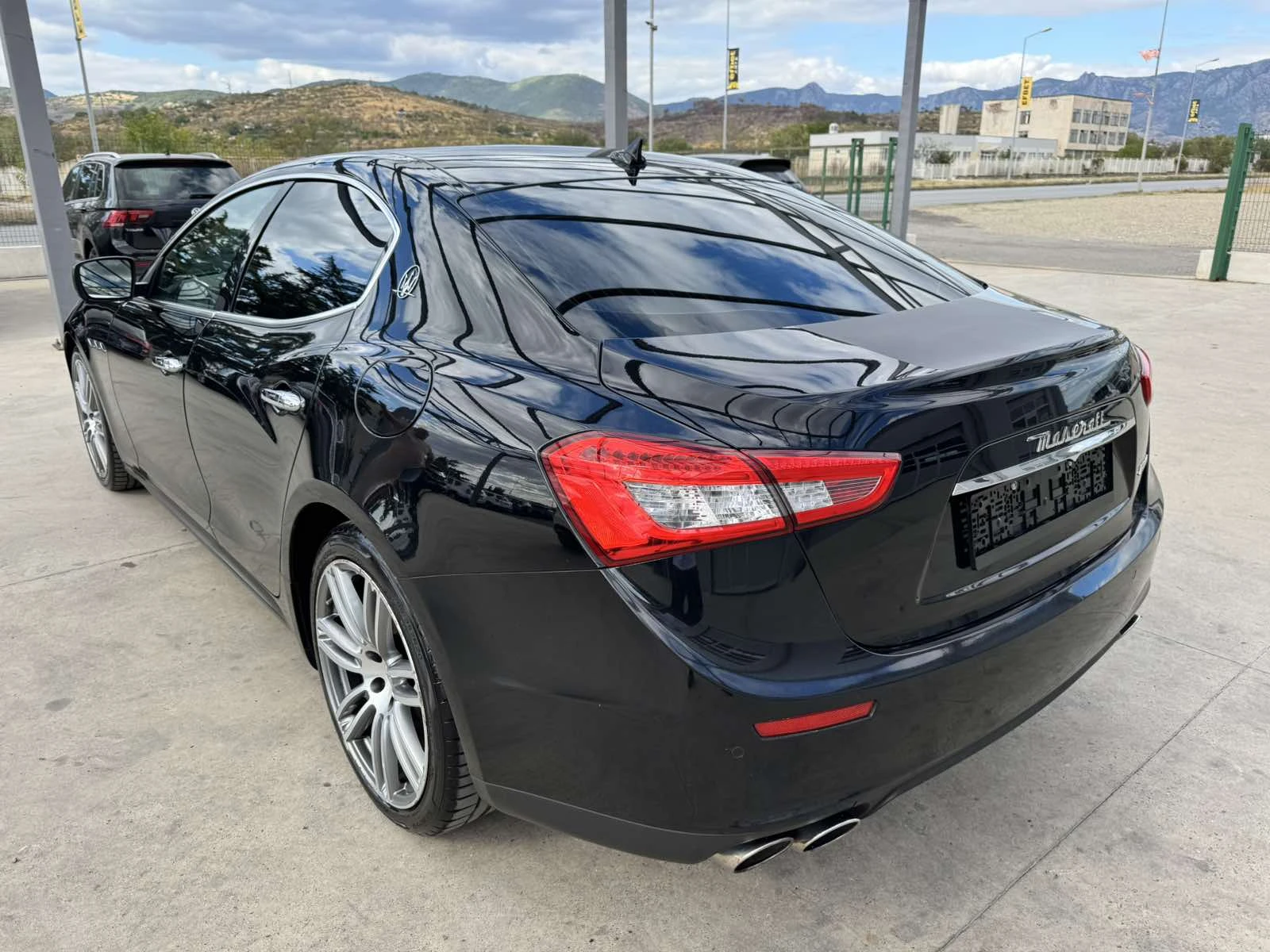 Maserati Ghibli 3.0* 350ps* 140хл.км* КОЖА* НАВИ* КАМЕРА - изображение 3
