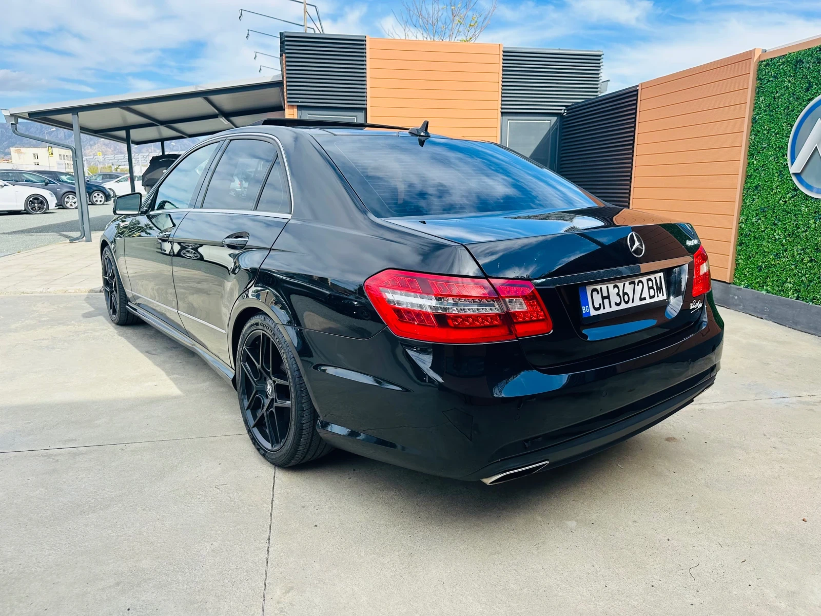 Mercedes-Benz E 500 AMG-пакет/4-matik/Distronic/Панорама/Камера - изображение 7