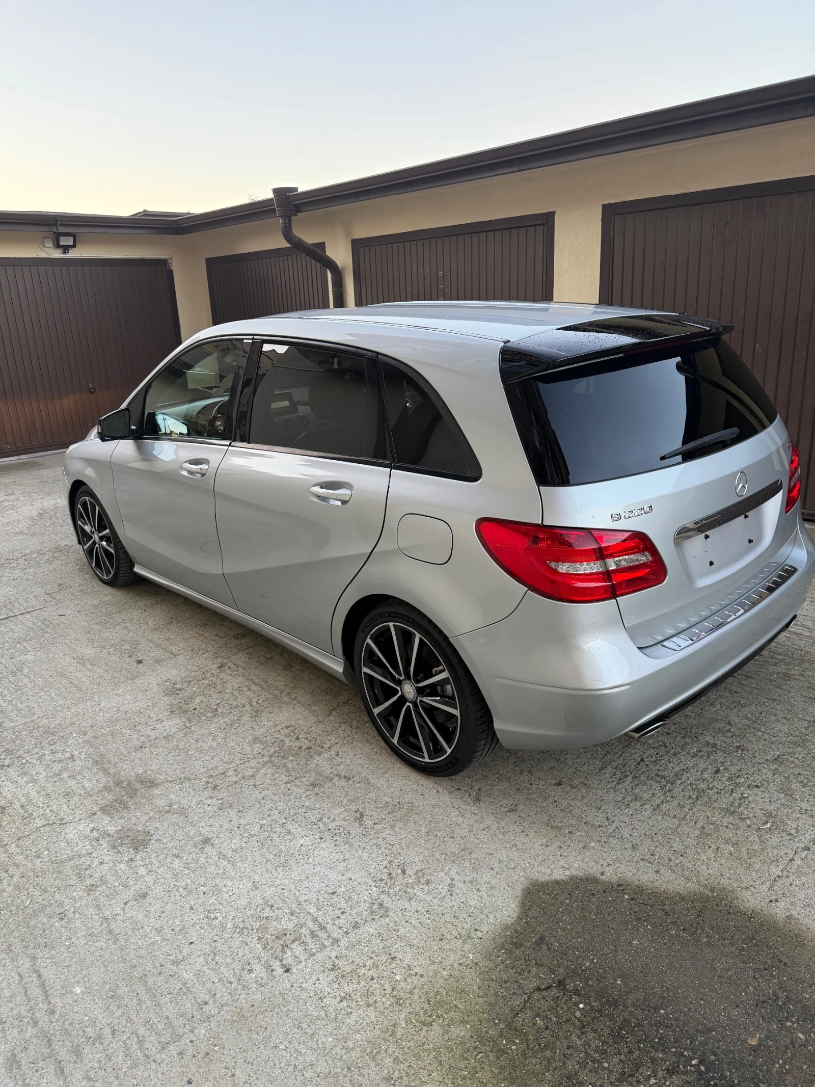 Mercedes-Benz B 220 AVTOMATIK - изображение 3