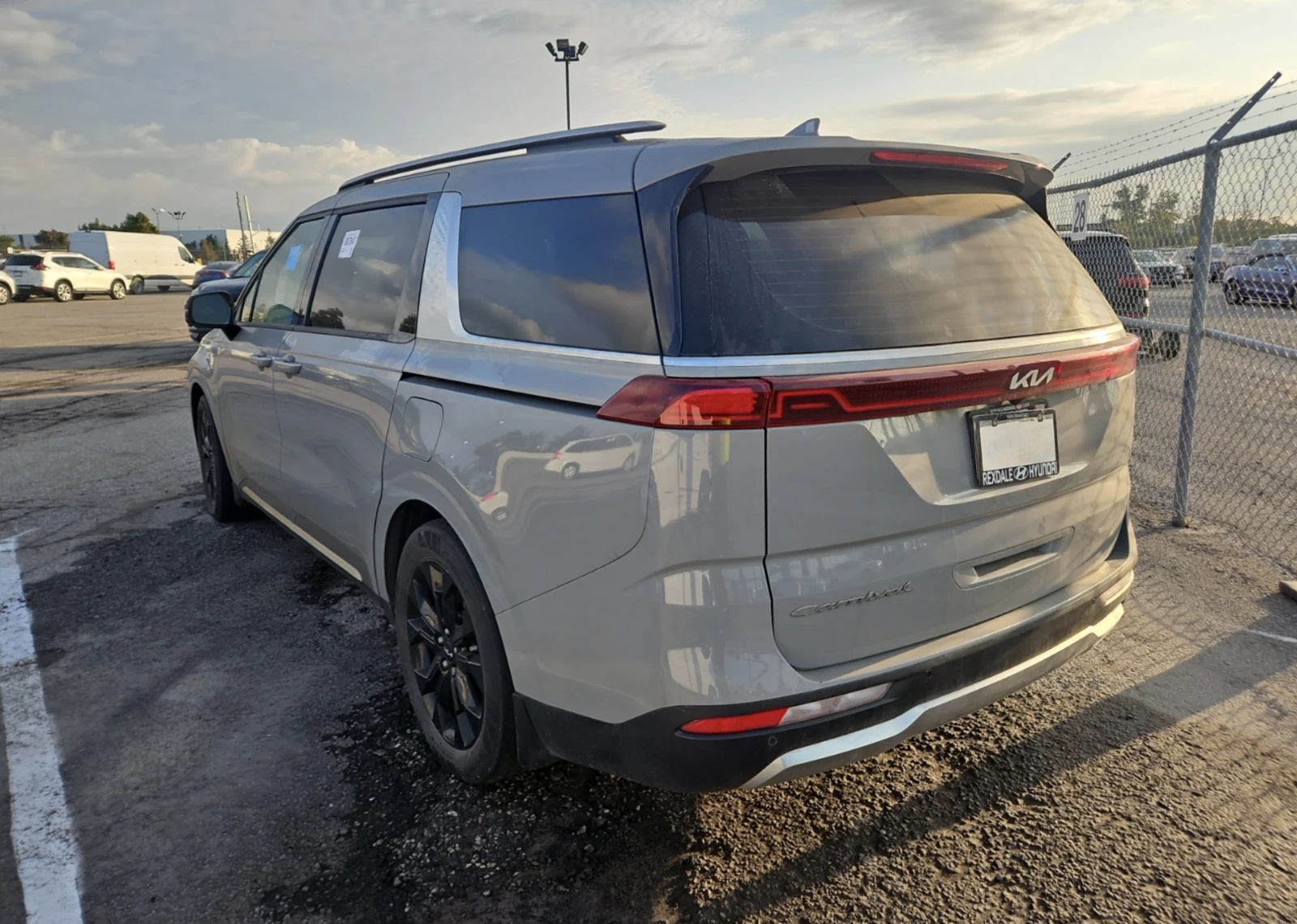 Kia Carnival  - изображение 4