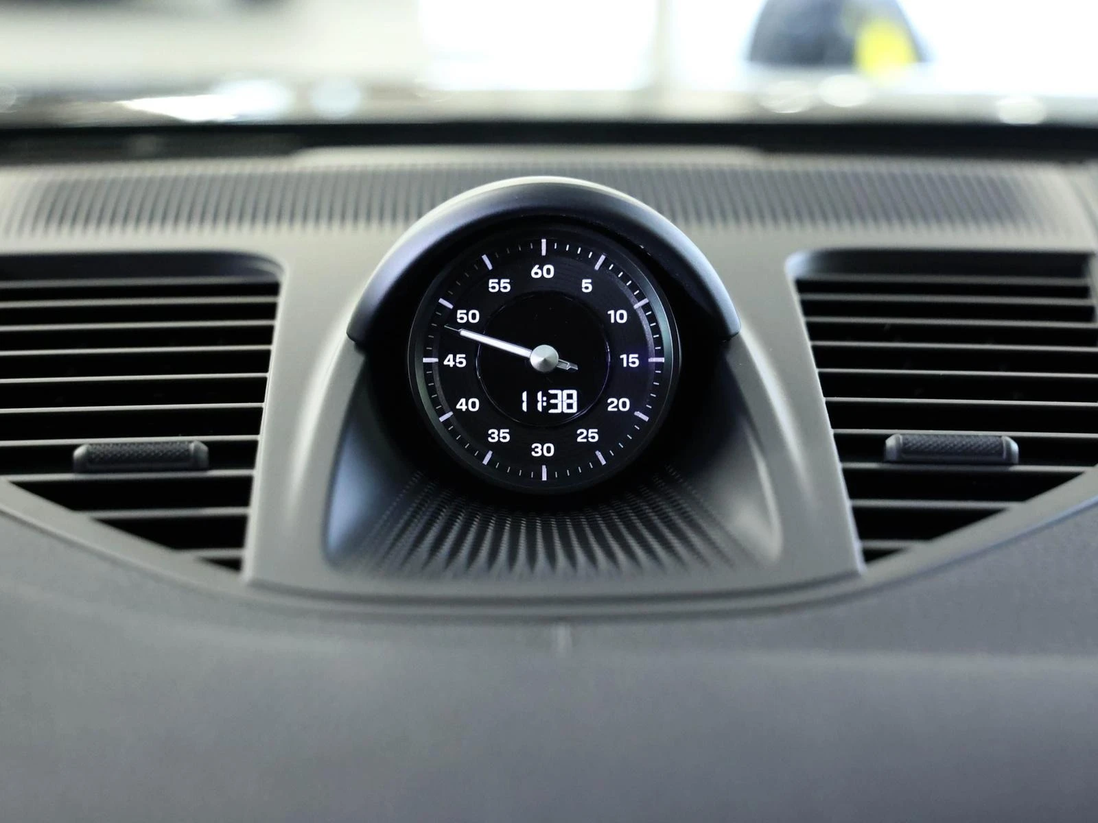 Porsche Panamera 4S E-HYBRID BOSE CHRONO MATRIX - изображение 9