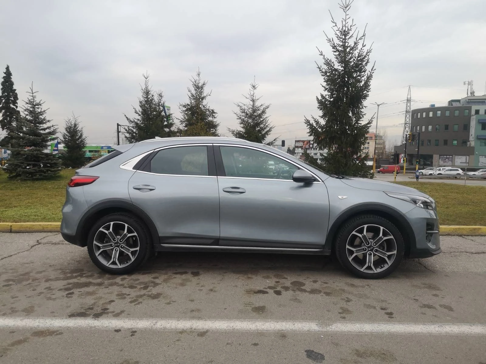 Kia XCeed 1.6 CRDI, снимка 4 - Автомобили и джипове - 54231116