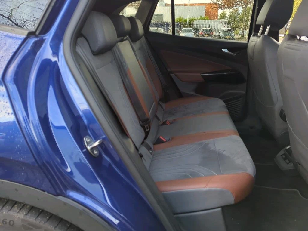 VW ID.4 1stMAX/82kw/Memory/360/Pano/Termo/HeadUp, снимка 10 - Автомобили и джипове - 54284647