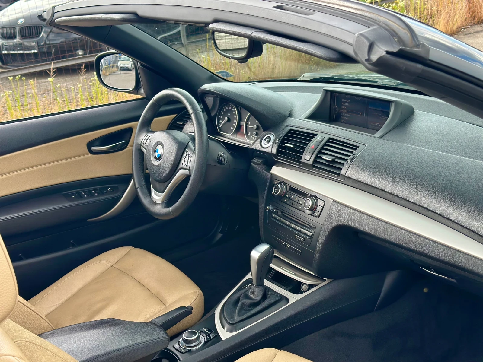 BMW 120 D  Facelift Automatic Кожа Нави Сервизна История, снимка 8 - Автомобили и джипове - 54448852