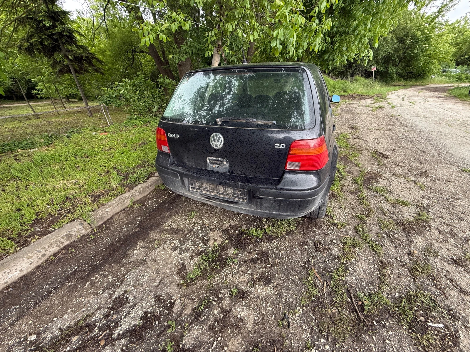 VW Golf 4 2.0 газ бензин, снимка 2 - Автомобили и джипове - 54612726