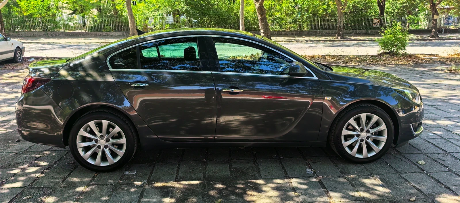 Opel Insignia, снимка 10 - Автомобили и джипове - 55094628