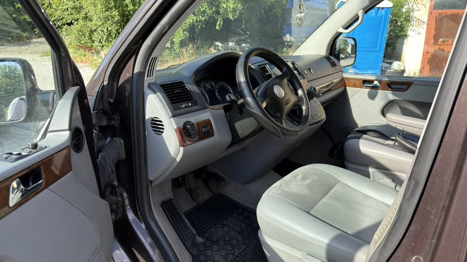 VW Multivan Т5 4х4, снимка 8 - Автомобили и джипове - 55125162