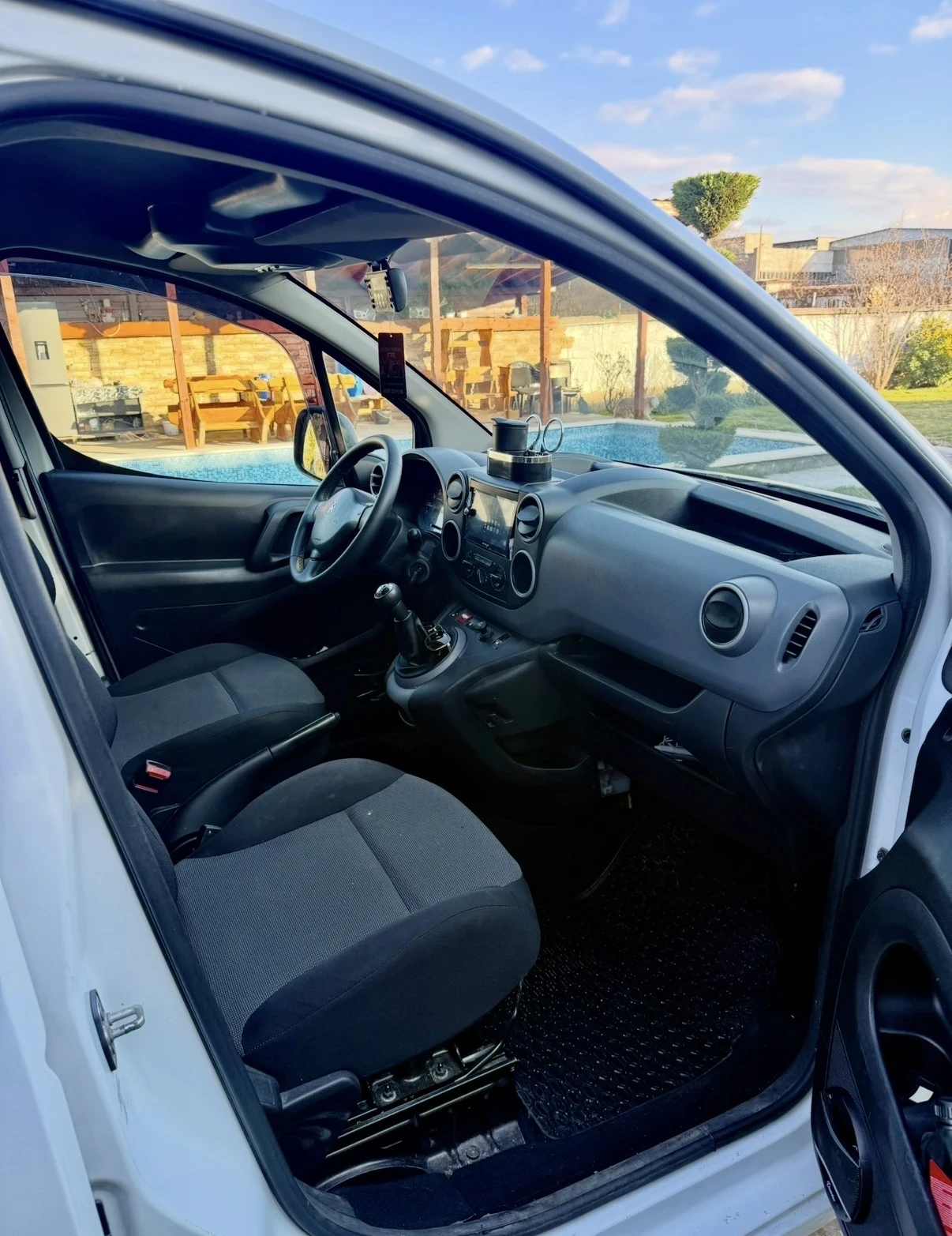 Peugeot Partner 1.6 HDI * ХЛАДИЛНО* MAXI* , снимка 10 - Автомобили и джипове - 55211079