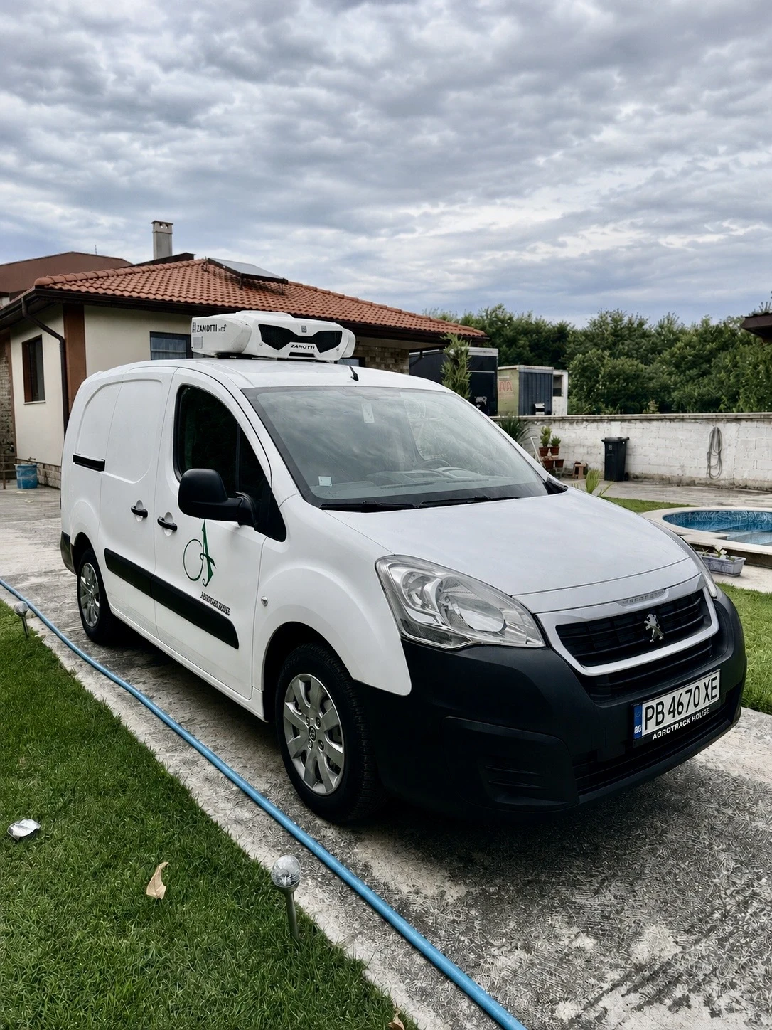 Peugeot Partner 1.6 HDI * ХЛАДИЛНО* MAXI* , снимка 3 - Автомобили и джипове - 55211079