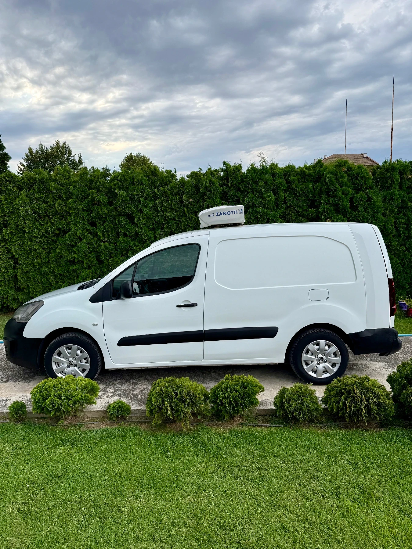Peugeot Partner 1.6 HDI * ХЛАДИЛНО* MAXI* , снимка 4 - Автомобили и джипове - 55211079