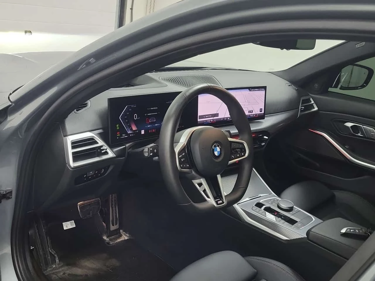 BMW 330 I XDRIVE / H&U / ���� �� �������� / 2 �����  | Mobile.bg � ����������� 11