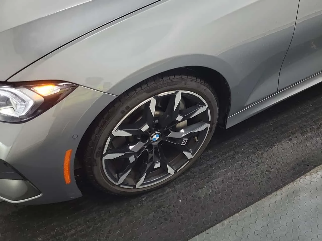 BMW 330 I XDRIVE / H&U / ���� �� �������� / 2 �����  | Mobile.bg � ����������� 8